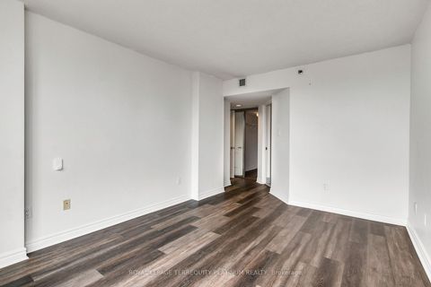 Photo 12 at 2911 - 38 Elm Street, Bay Street Corridor, Toronto