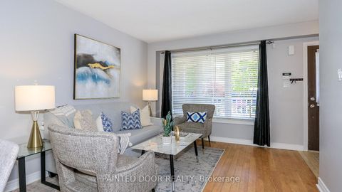 Photo 3 at 116 Thrushwood Drive, 400 West, Barrie