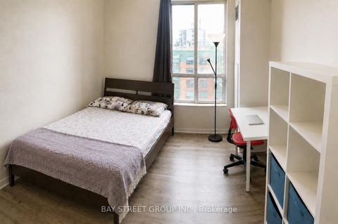 Photo 11 at 902 - 284 Bloor Street W, Annex, Toronto