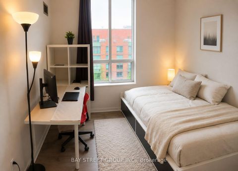 Photo 18 at 902 - 284 Bloor Street W, Annex, Toronto