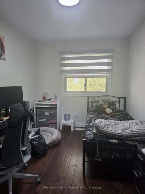 Photo 3 at 5 - 101 Dundalk Drive, Dorset Park, Toronto