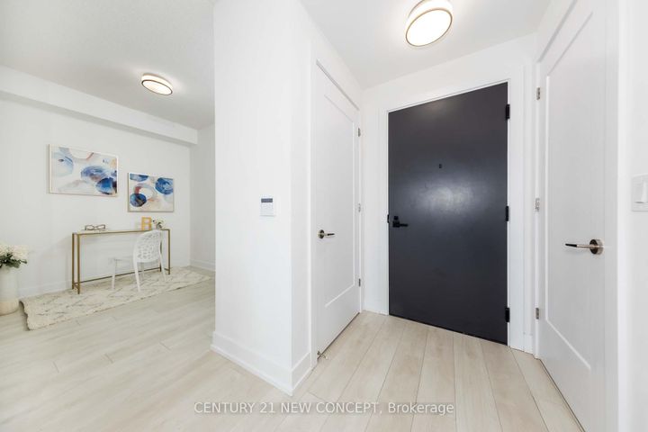 Photo 15 at 939 - 25 Adra Grado Way, Bayview Village, Toronto