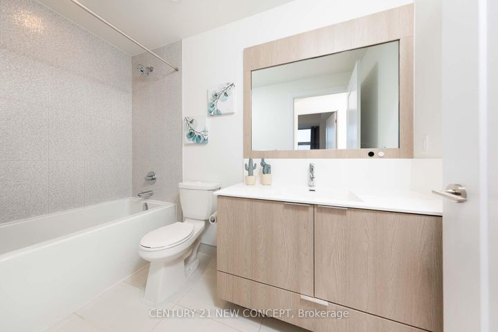 Photo 31 at 939 - 25 Adra Grado Way, Bayview Village, Toronto