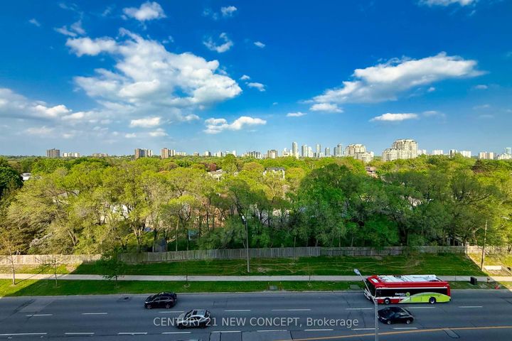 Photo 38 at 939 - 25 Adra Grado Way, Bayview Village, Toronto