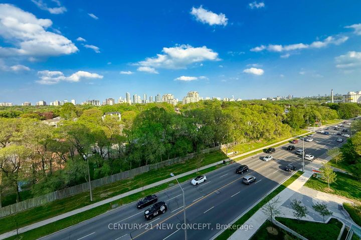 Photo 40 at 939 - 25 Adra Grado Way, Bayview Village, Toronto