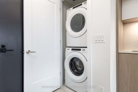 Photo 32 at 939 - 25 Adra Grado Way, Bayview Village, Toronto
