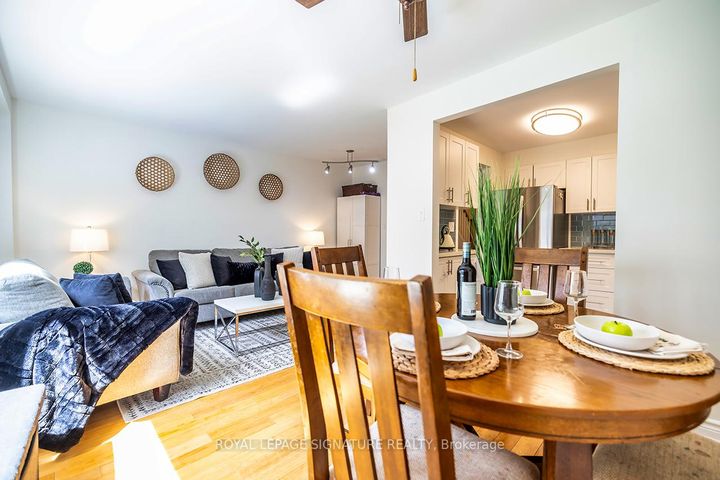 Photo 8 at 106 Thorny Vineway, Bayview Village, Toronto