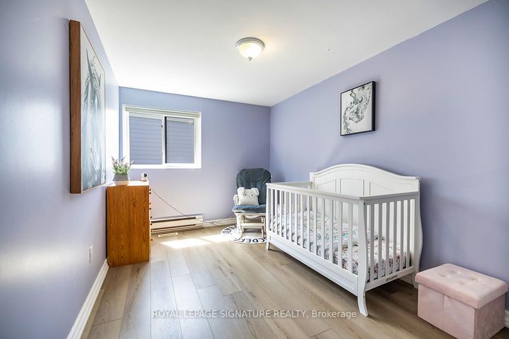 Photo 11 at 106 Thorny Vineway, Bayview Village, Toronto