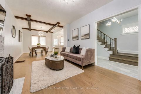 Photo 3 at 108 Runnymede Road, Swansea, Toronto