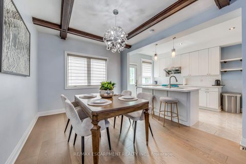 Photo 6 at 108 Runnymede Road, Swansea, Toronto