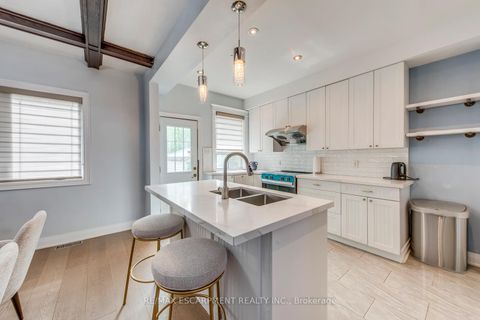 Photo 9 at 108 Runnymede Road, Swansea, Toronto