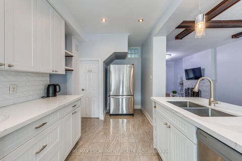 Photo 12 at 108 Runnymede Road, Swansea, Toronto