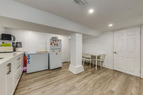 Photo 23 at 108 Runnymede Road, Swansea, Toronto