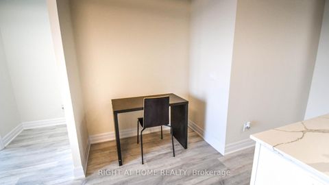 Photo 4 at 811 - 9085 Jane Street, Concord, Vaughan