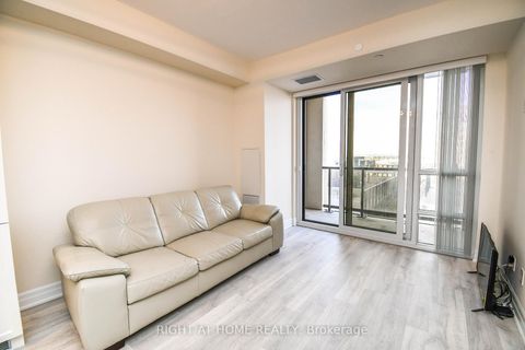 Photo 5 at 811 - 9085 Jane Street, Concord, Vaughan