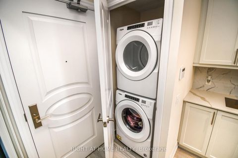 Photo 6 at 811 - 9085 Jane Street, Concord, Vaughan