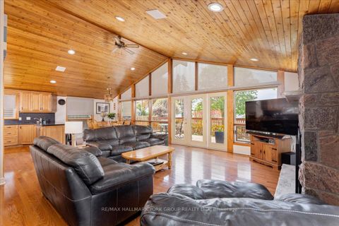 Photo 15 at 229 Lake Drive N, Historic Lakeshore Communities, Georgina