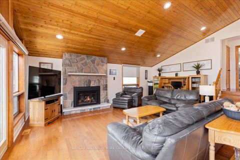Photo 16 at 229 Lake Drive N, Historic Lakeshore Communities, Georgina