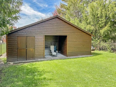 Photo 27 at 229 Lake Drive N, Historic Lakeshore Communities, Georgina