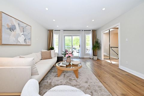 Photo 6 at 150 Mathewson Street N, Maple, Vaughan