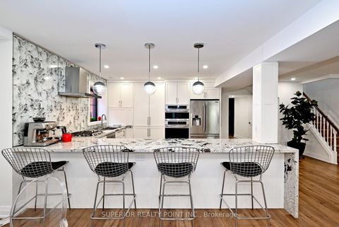 Photo 28 at 150 Mathewson Street N, Maple, Vaughan