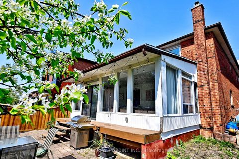 Photo 39 at 150 Mathewson Street N, Maple, Vaughan