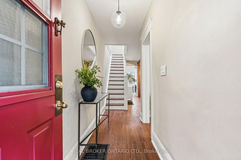 Photo 2 at 136 Blantyre Avenue, The Beaches, Toronto