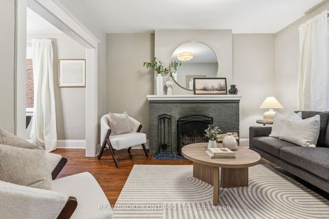 Photo 3 at 136 Blantyre Avenue, The Beaches, Toronto