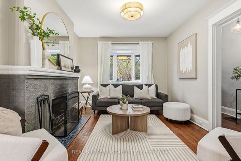 Photo 5 at 136 Blantyre Avenue, The Beaches, Toronto