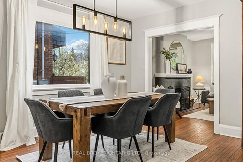 Photo 10 at 136 Blantyre Avenue, The Beaches, Toronto