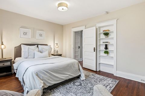 Photo 25 at 136 Blantyre Avenue, The Beaches, Toronto