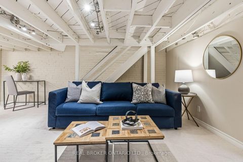 Photo 30 at 136 Blantyre Avenue, The Beaches, Toronto