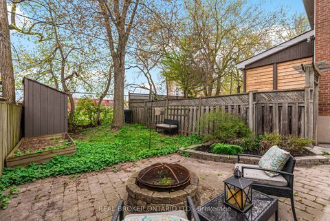 Photo 38 at 136 Blantyre Avenue, The Beaches, Toronto