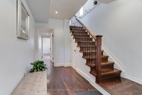 Photo 3 at 8 Lockheed Boulevard, Humber Heights, Toronto