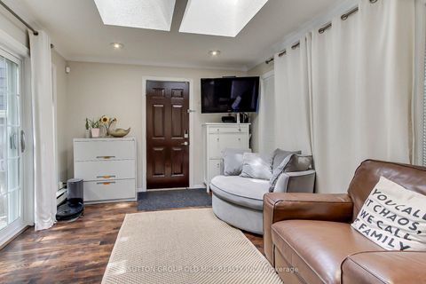 Photo 16 at 8 Lockheed Boulevard, Humber Heights, Toronto