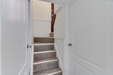 Photo 31 at 8 Lockheed Boulevard, Humber Heights, Toronto