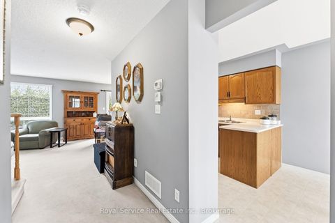 Photo 12 at 116 Avondale Drive, Courtice, Clarington