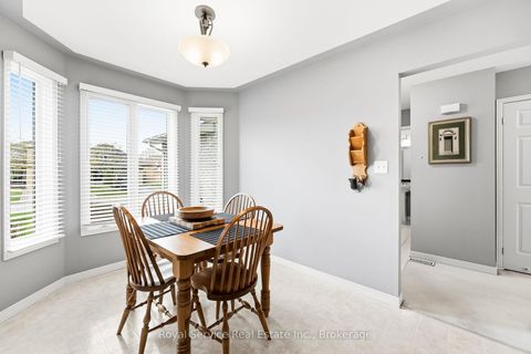 Photo 16 at 116 Avondale Drive, Courtice, Clarington