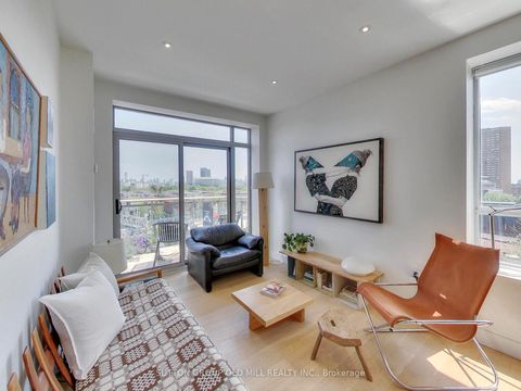 Photo 7 at 712 - 2495 Dundas Street W, High Park North, Toronto