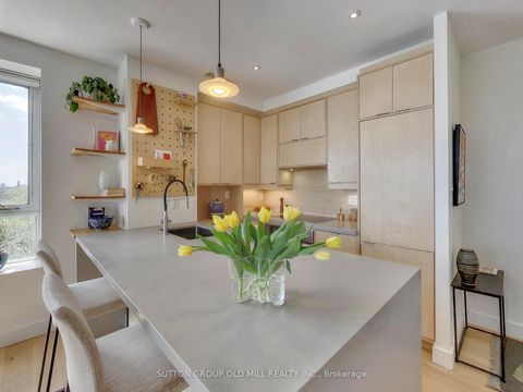 Photo 13 at 712 - 2495 Dundas Street W, High Park North, Toronto