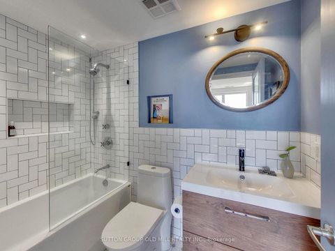 Photo 22 at 712 - 2495 Dundas Street W, High Park North, Toronto