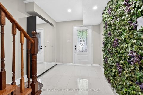 Photo 5 at 37 - 2 Hedge End Road, Rouge E11, Toronto