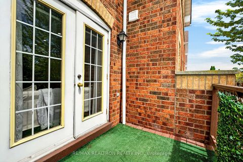 Photo 15 at 37 - 2 Hedge End Road, Rouge E11, Toronto