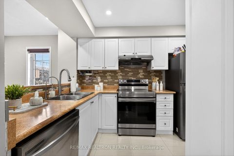 Photo 17 at 37 - 2 Hedge End Road, Rouge E11, Toronto