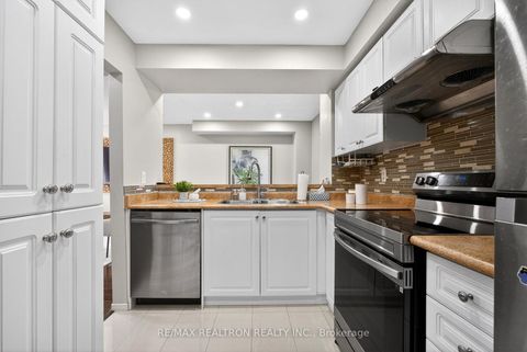 Photo 18 at 37 - 2 Hedge End Road, Rouge E11, Toronto