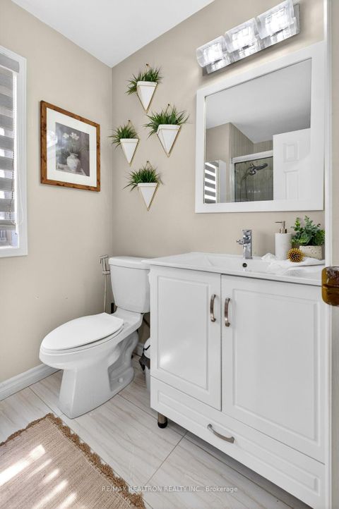 Photo 20 at 37 - 2 Hedge End Road, Rouge E11, Toronto