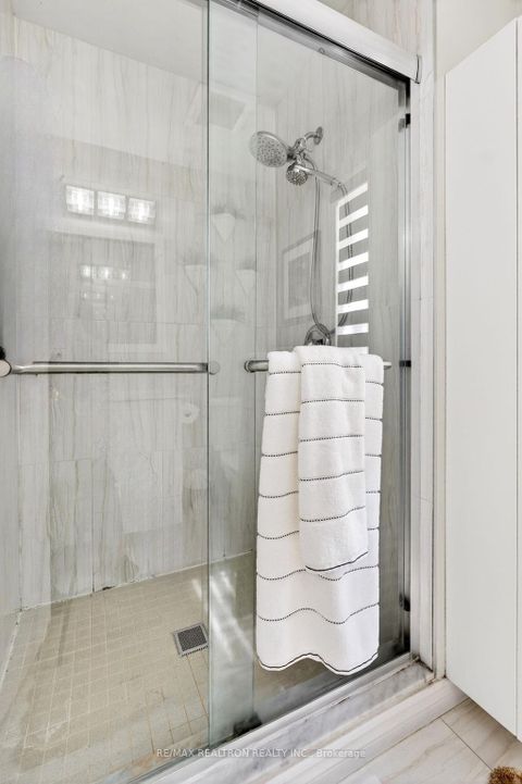 Photo 21 at 37 - 2 Hedge End Road, Rouge E11, Toronto