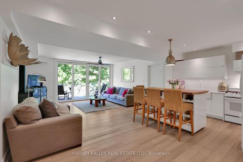 Photo 5 at 84 Edith Drive, Eglinton, Toronto