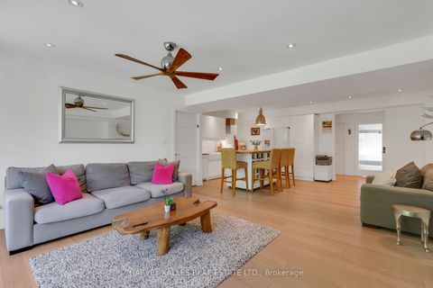 Photo 8 at 84 Edith Drive, Eglinton, Toronto