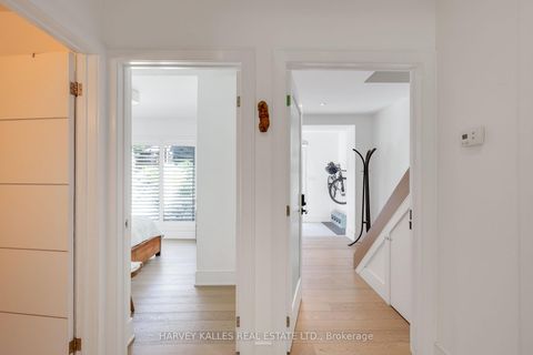 Photo 17 at 84 Edith Drive, Eglinton, Toronto